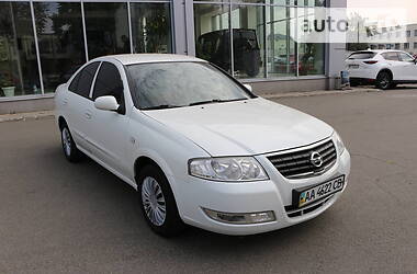 Седан Nissan Almera 2012 в Киеве