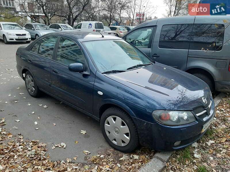 Седан Nissan Almera 2005 в Киеве