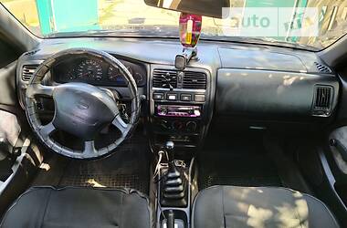 Седан Nissan Almera 1997 в Одессе