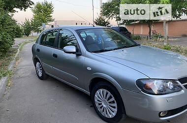 Хэтчбек Nissan Almera 2006 в 