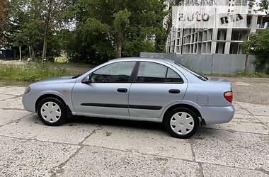 Седан Nissan Almera 2004 в Ивано-Франковске