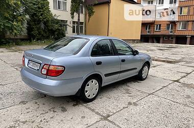 Седан Nissan Almera 2004 в Ивано-Франковске