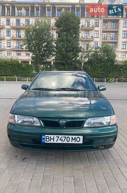 Хетчбек Nissan Almera 1997 в Одесі