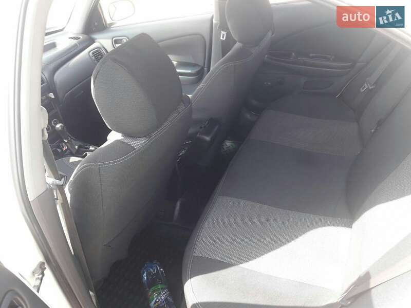 Седан Nissan Almera 2012 в Одесі