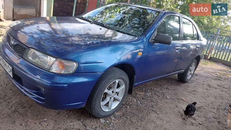 Седан Nissan Almera 1998 в Захарьевке