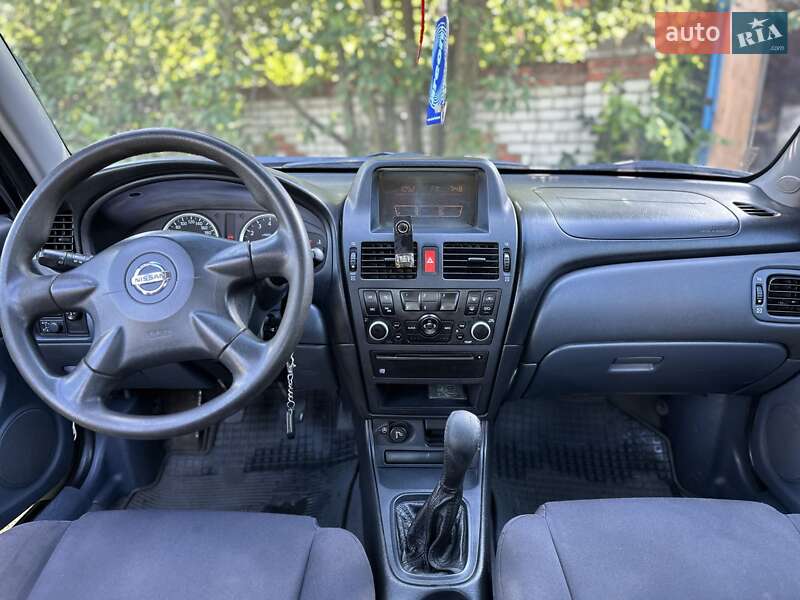 Седан Nissan Almera 2005 в Богодухіву