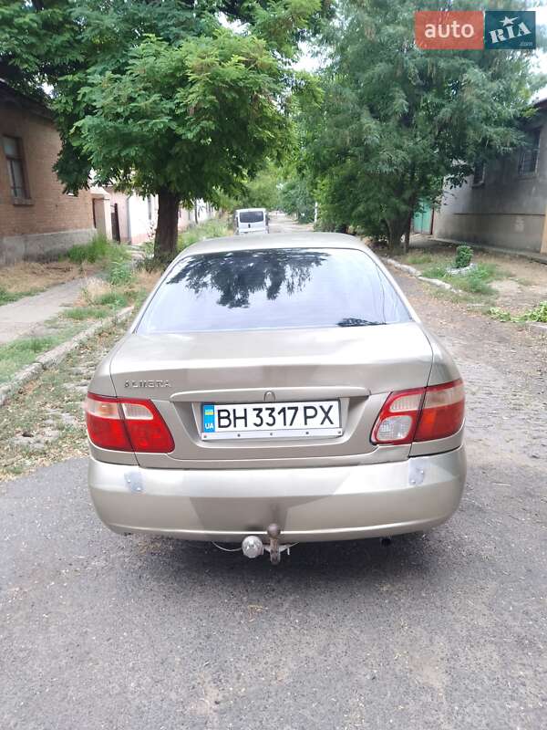 Седан Nissan Almera 2003 в Білгороді-Дністровському