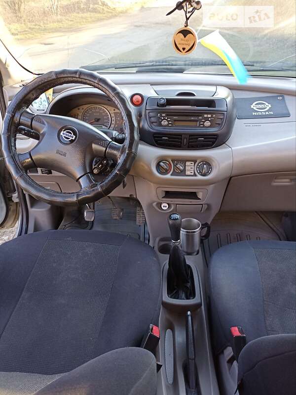 Хэтчбек Nissan Almera 2002 в Новом Роздоле фото 14 Хэтчбек Nissan Almera 2002 в Новом Роздоле