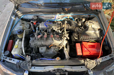 Седан Nissan Almera 2003 в 