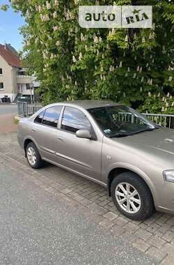 Седан Nissan Almera 2010 в Луцьку