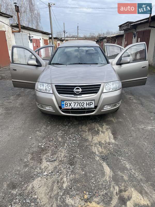 Седан Nissan Almera 2010 в Шепетовке