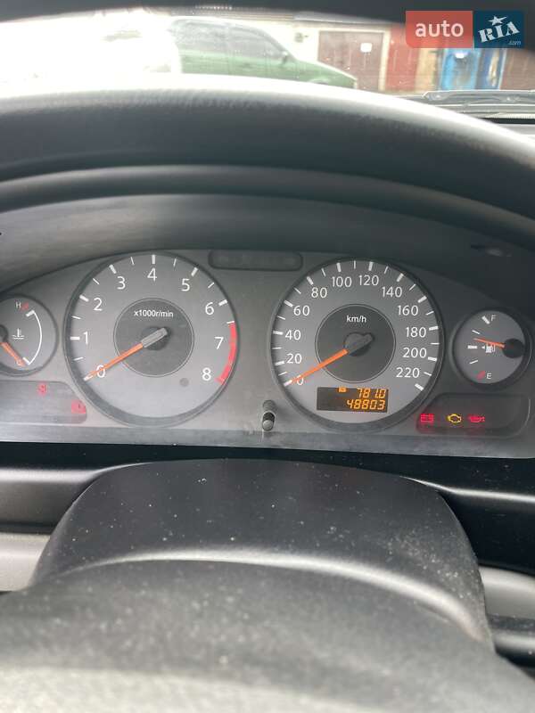 Седан Nissan Almera 2010 в Шепетівці