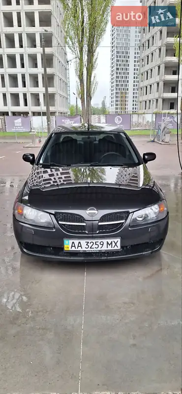 Nissan Almera 2004
