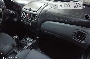 Седан Nissan Almera 2005 в Глухові