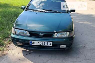 Седан Nissan Almera 1996 в Дніпрі