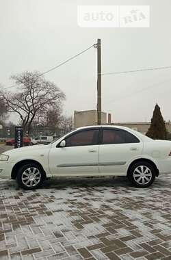 Nissan Almera 2012