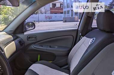 Седан Nissan Almera 2011 в 
