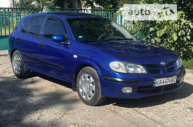 Хэтчбек Nissan Almera 2001 в Умани