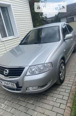 Седан Nissan Almera 2012 в Костополе