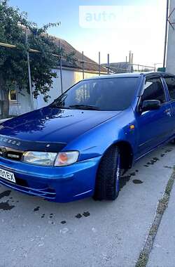 Седан Nissan Almera 1999 в Баштанці