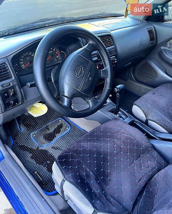 Седан Nissan Almera 1999 в Баштанці