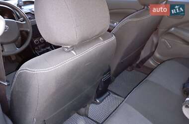 Седан Nissan Almera 2011 в Киеве