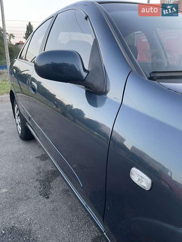 Седан Nissan Almera 2008 в Олександрії