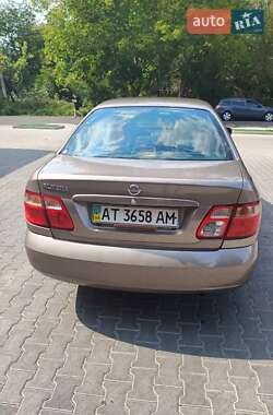 Седан Nissan Almera 2006 в Коломиї