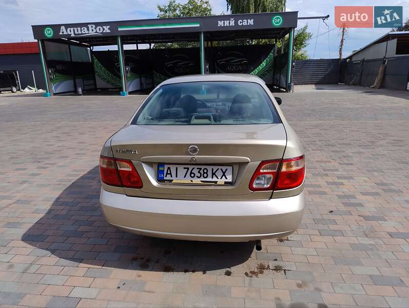 Седан Nissan Almera 2004 в Белой Церкви
