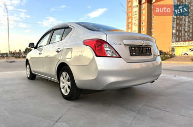 Седан Nissan Almera 2012 в Києві