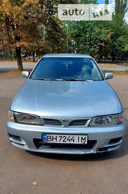 Хэтчбек Nissan Almera 1998 в Одессе