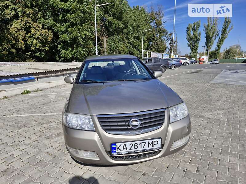 Седан Nissan Almera 2010 в Виннице