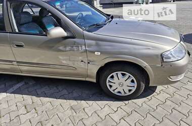 Седан Nissan Almera 2010 в Виннице