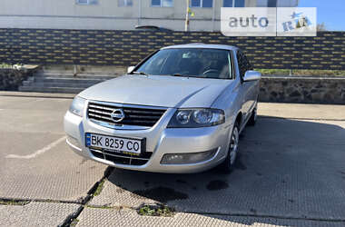 Седан Nissan Almera 2012 в Рівному