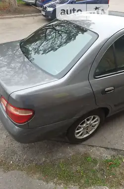 Nissan Almera 2003