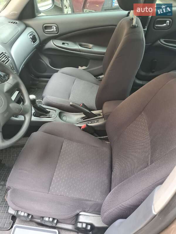 Седан Nissan Almera 2006 в Києві