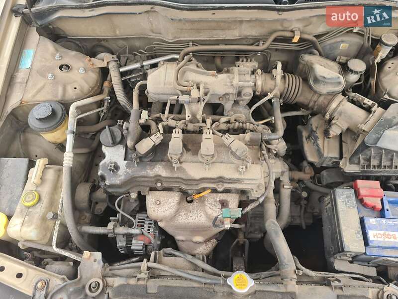 Седан Nissan Almera 2006 в Києві