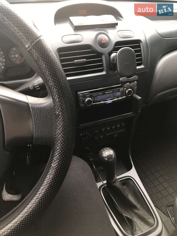 Седан Nissan Almera 2007 в Харькове