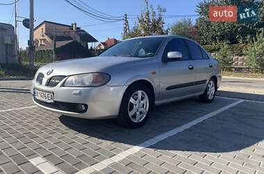 Седан Nissan Almera 2002 в Киеве