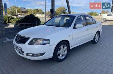 Nissan Almera 2011