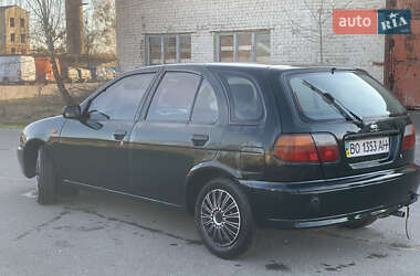 Седан Nissan Almera 1996 в Березному