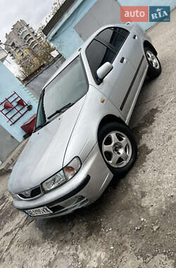 Седан Nissan Almera 1999 в Каменском