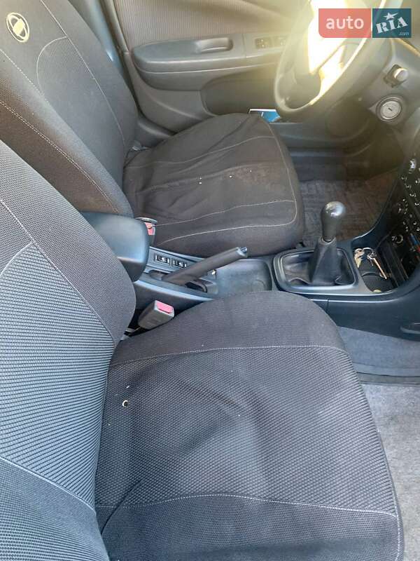 Седан Nissan Almera 2007 в Одесі