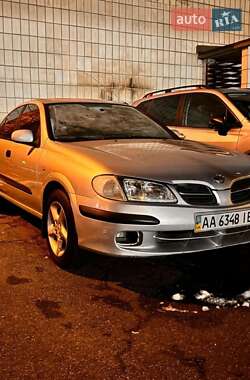 Седан Nissan Almera 2001 в Киеве