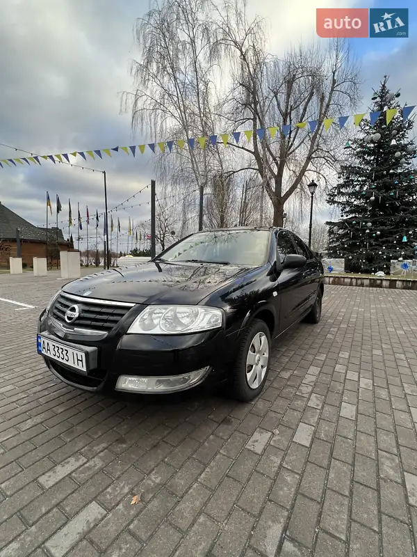Седан Nissan Almera 2012 в 