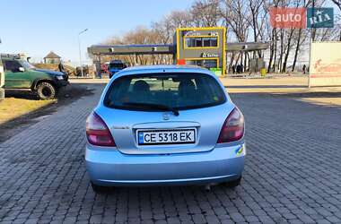 Хэтчбек Nissan Almera 2004 в Черновцах