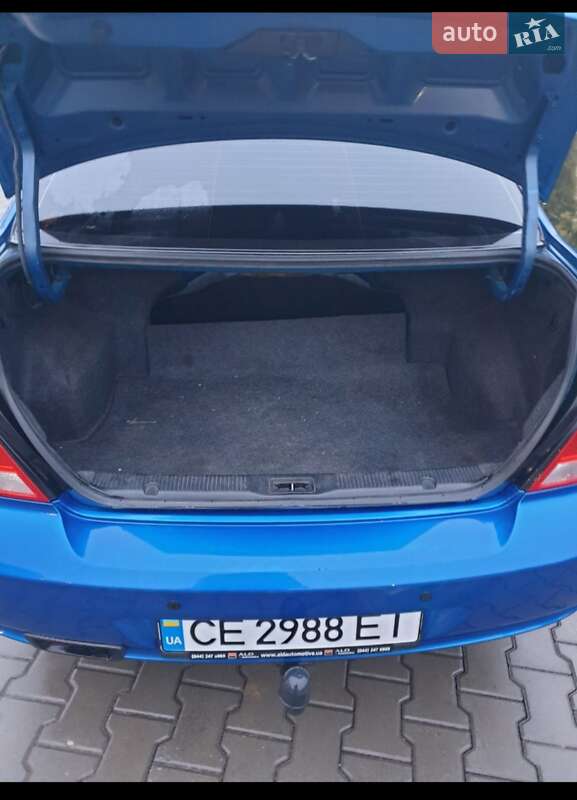Седан Nissan Almera 2006 в Черновцах