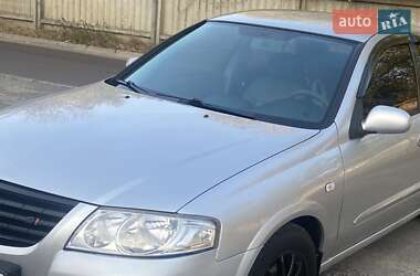 Седан Nissan Almera 2010 в Києві