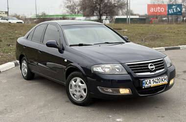 Седан Nissan Almera 2011 в Киеве