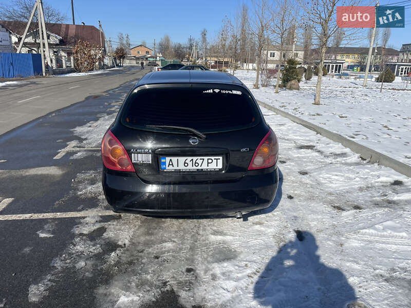 Хетчбек Nissan Almera 2005 в Вишгороді